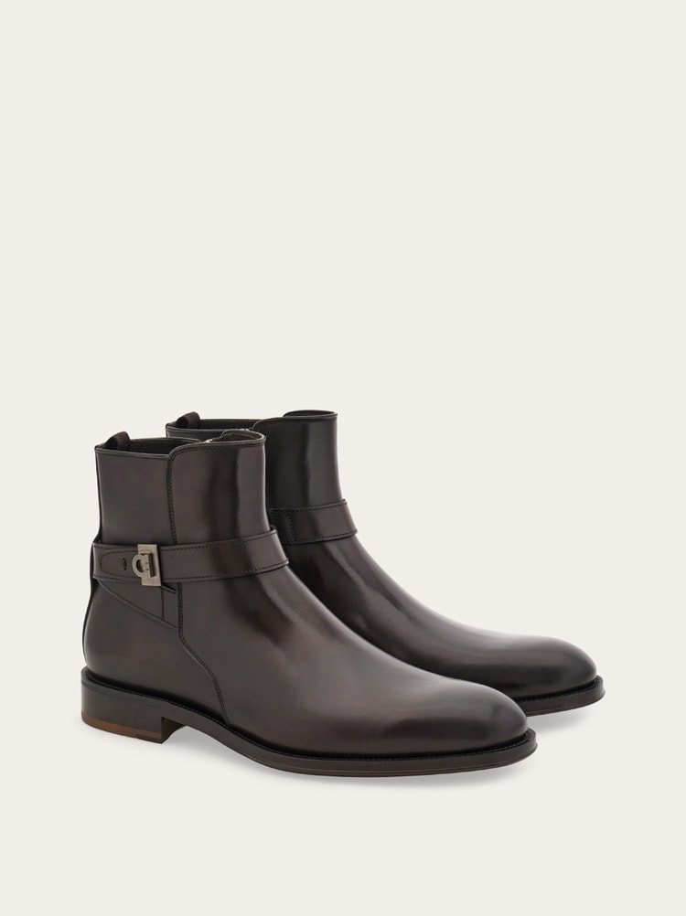 Ankle boot with Hug buckle Gallery image 2