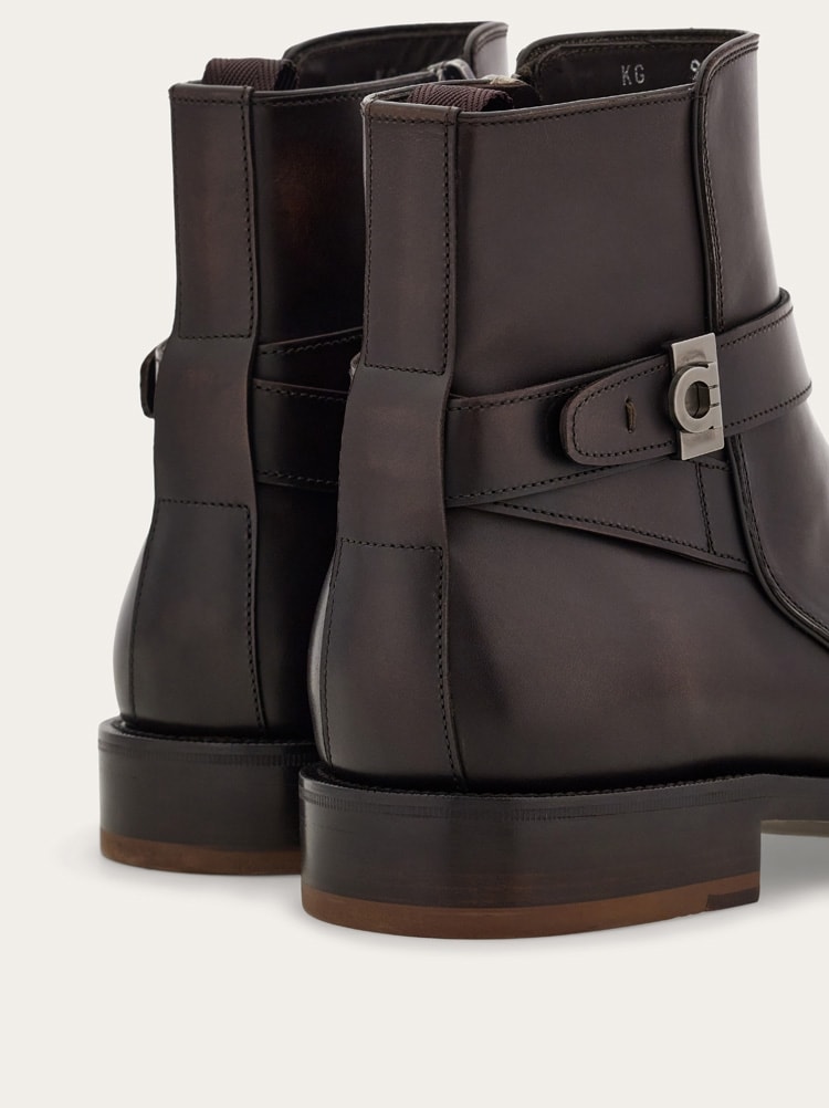 Ankle boot with Hug buckle Gallery image 7