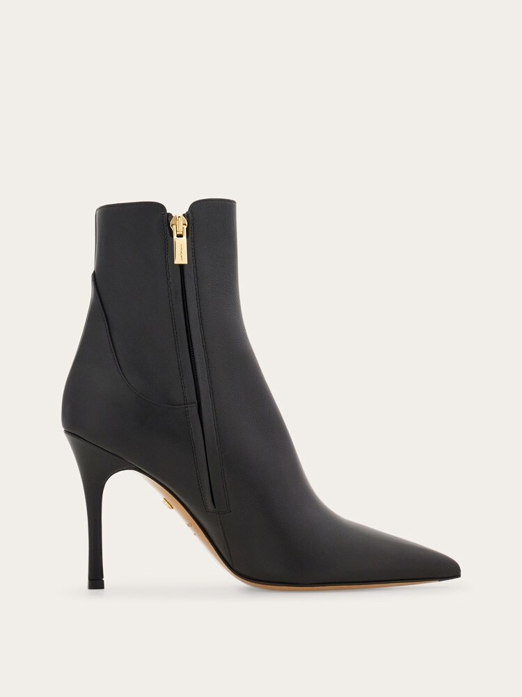 Pointed ankle boot Gallery image 5