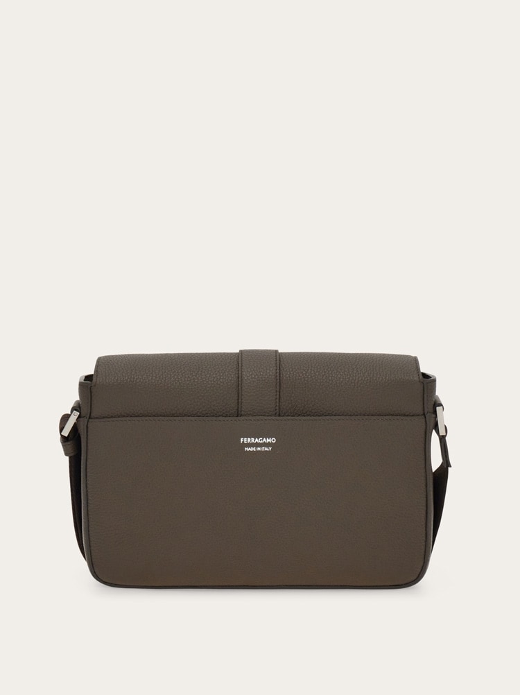 Hug buckle messenger bag Gallery image 4