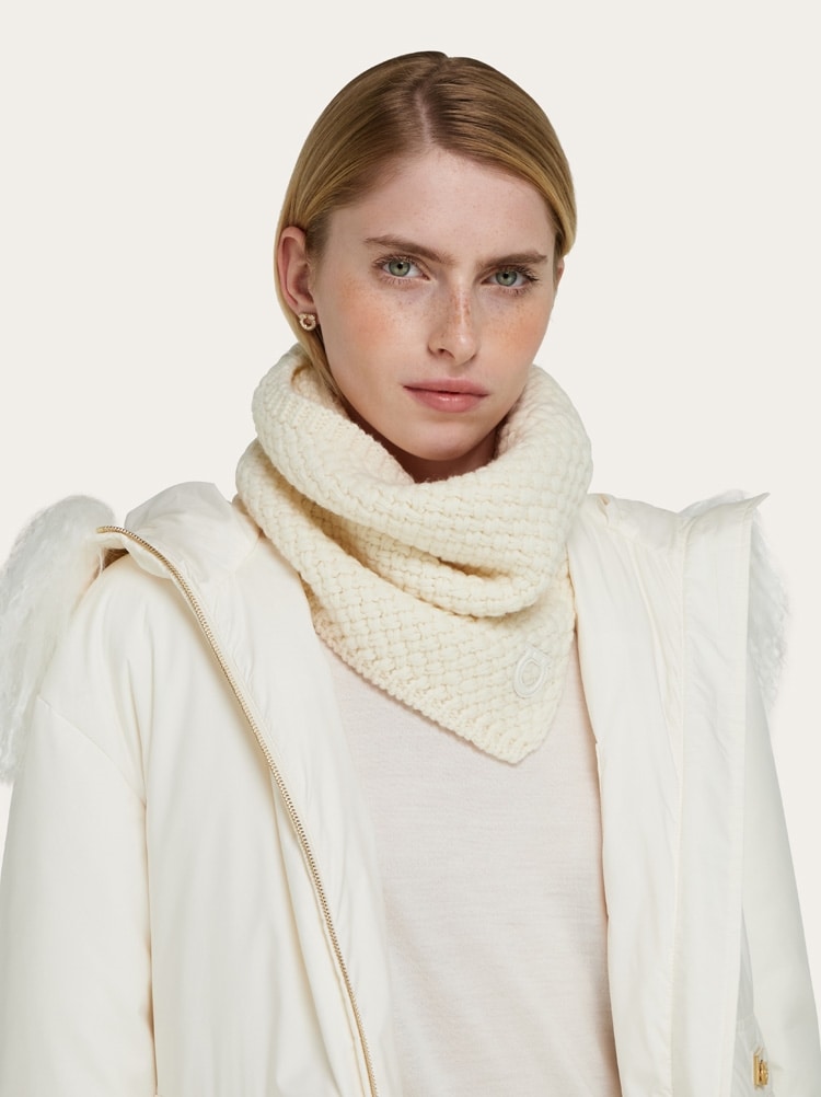 Wool neck warmer Gallery image 3