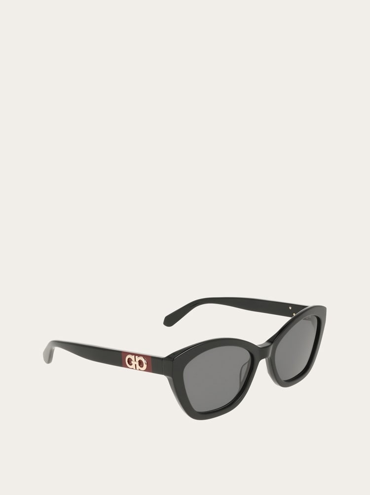 Butterfly frame sunglasses Gallery image 2