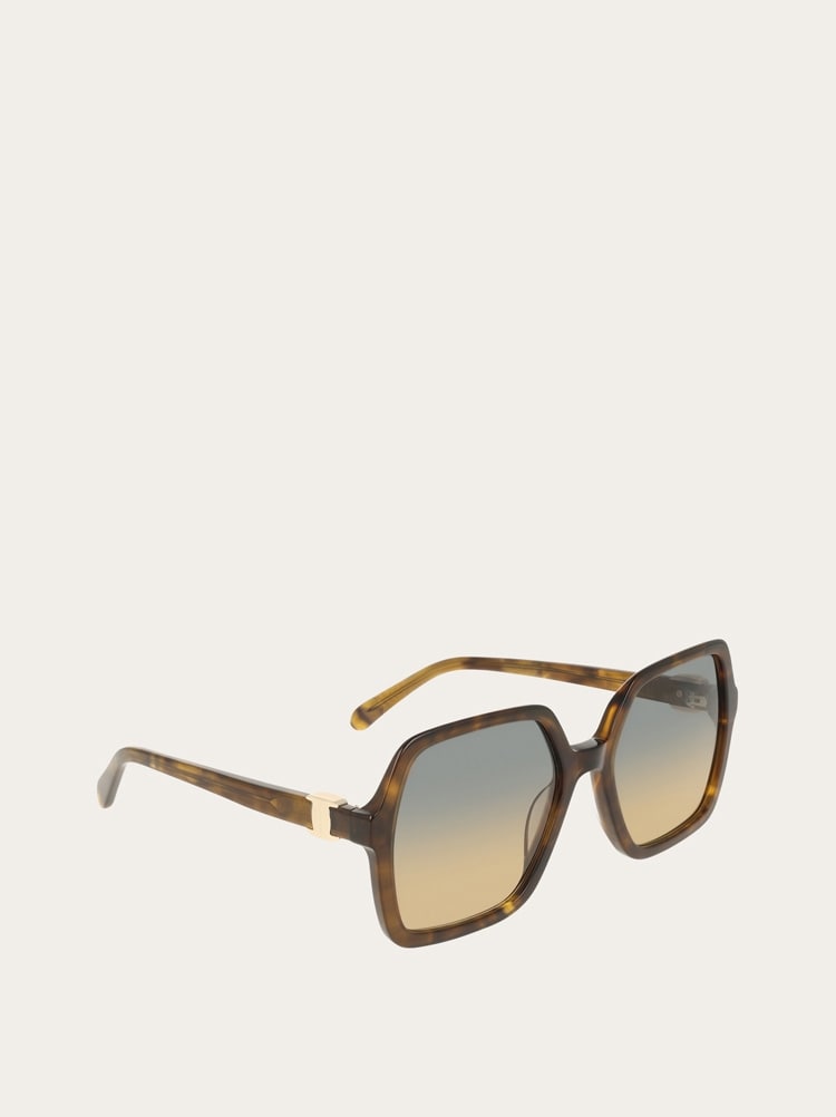 Square frame sunglasses Gallery image 2
