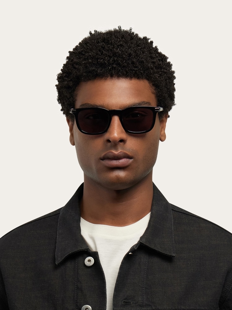 Rectangular frame sunglasses Gallery image 3