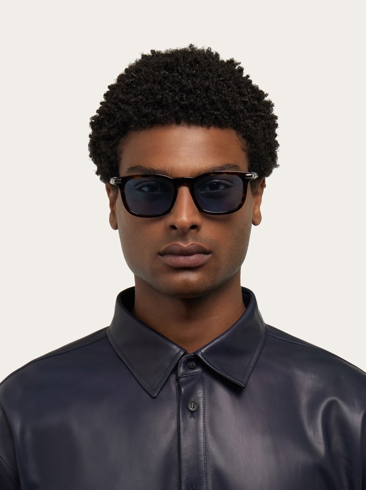 Rectangular frame sunglasses Gallery image 3