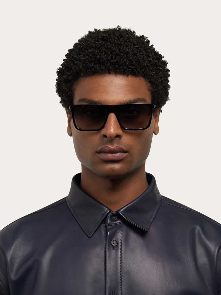 Rectangular frame sunglasses Gallery image 3