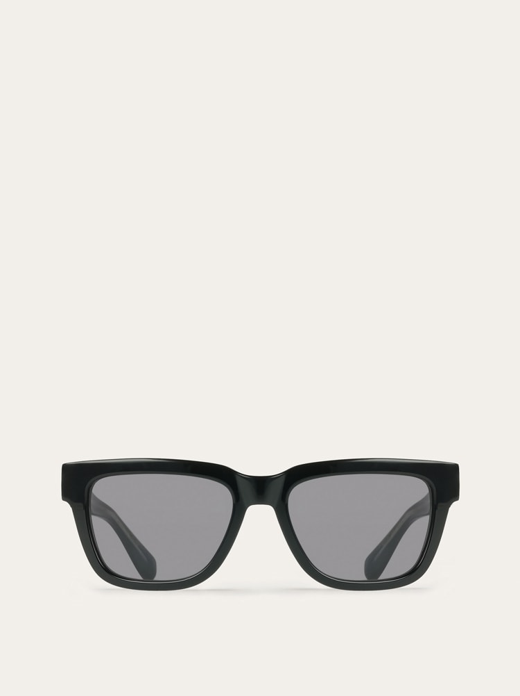 Square frame sunglasses Gallery image 1