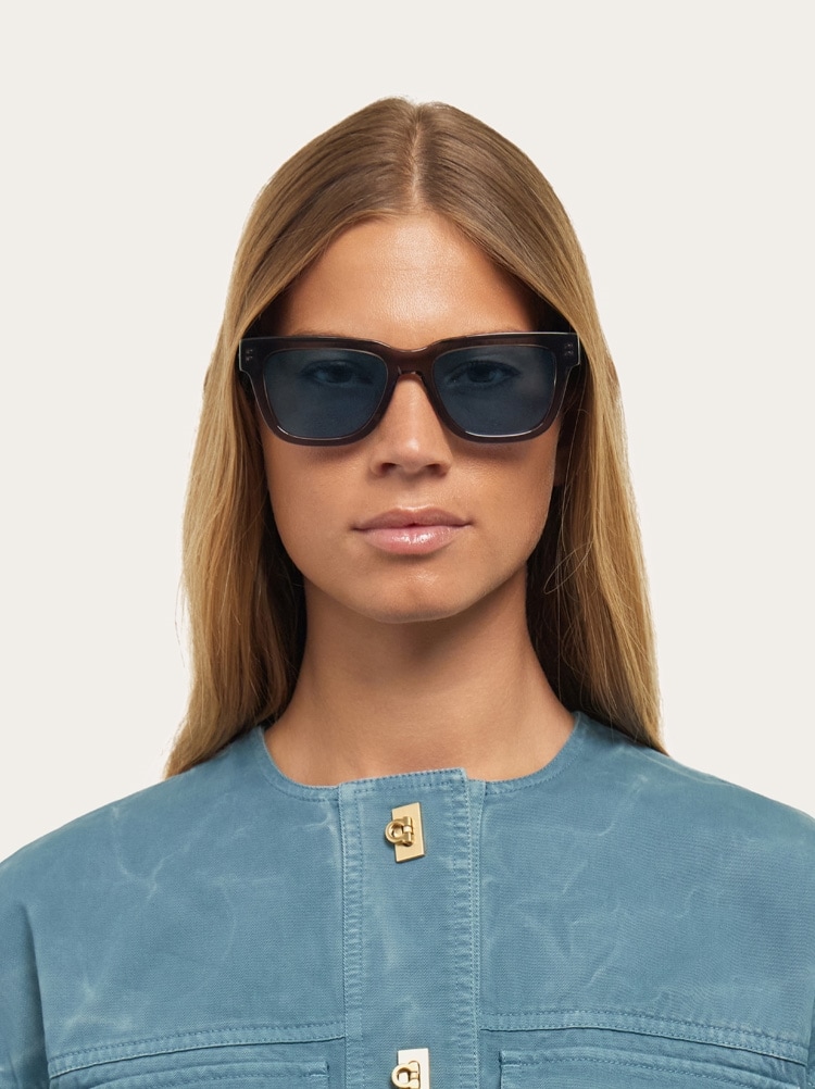 Square frame sunglasses Gallery image 5