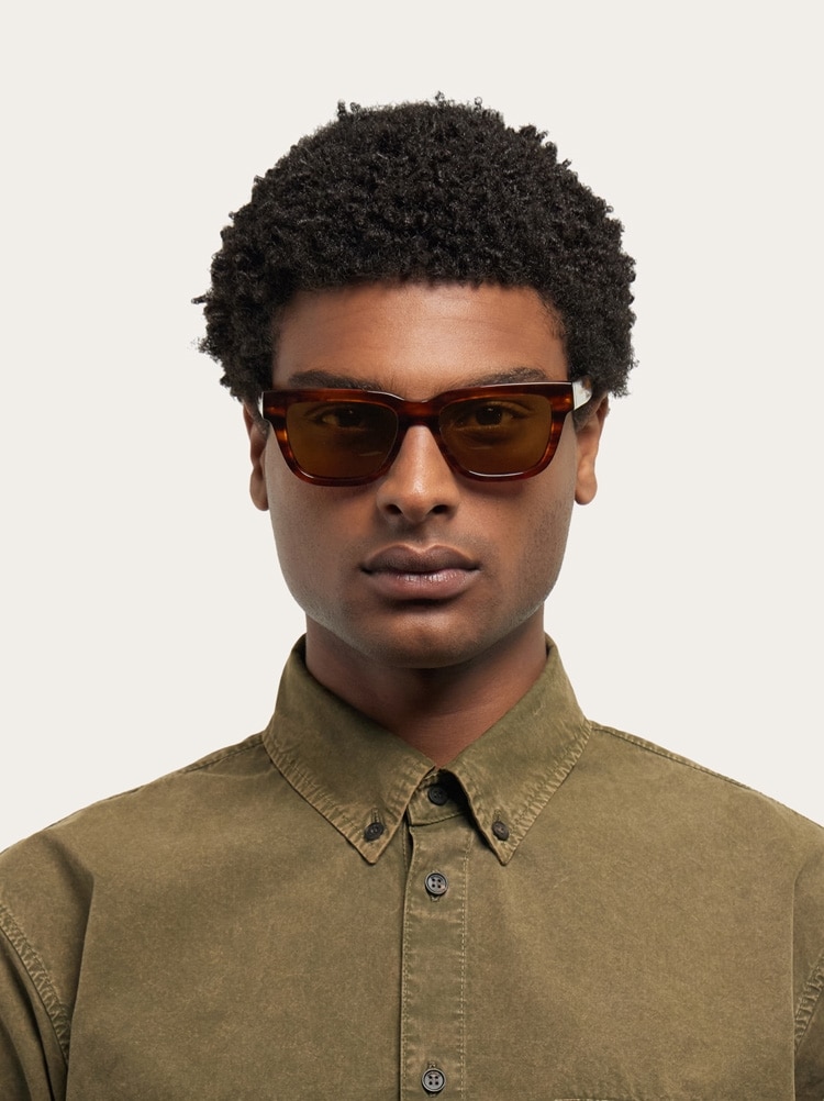 Square frame sunglasses Gallery image 5