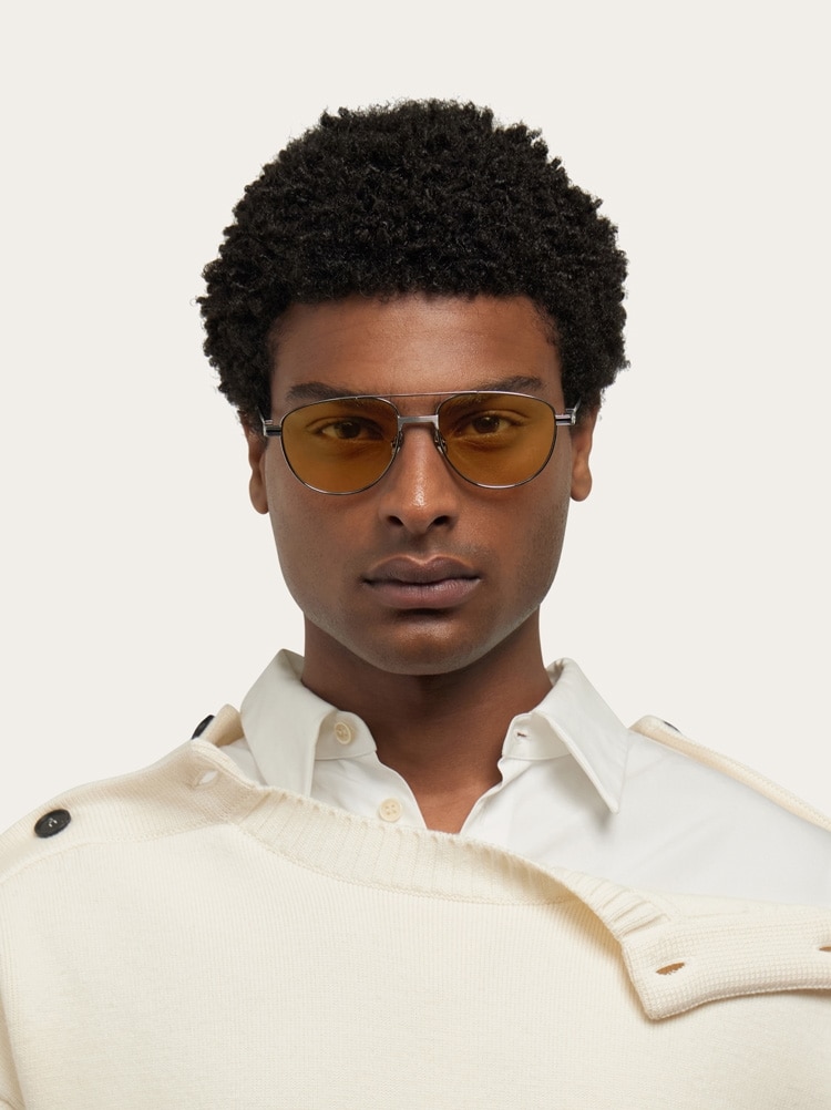 Aviator frame sunglasses Gallery image 3