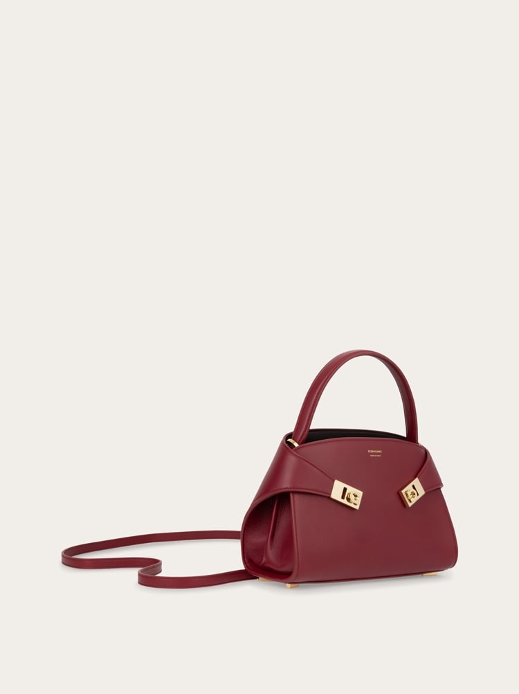 Hug soft bicolor handbag (XS) Gallery image 4