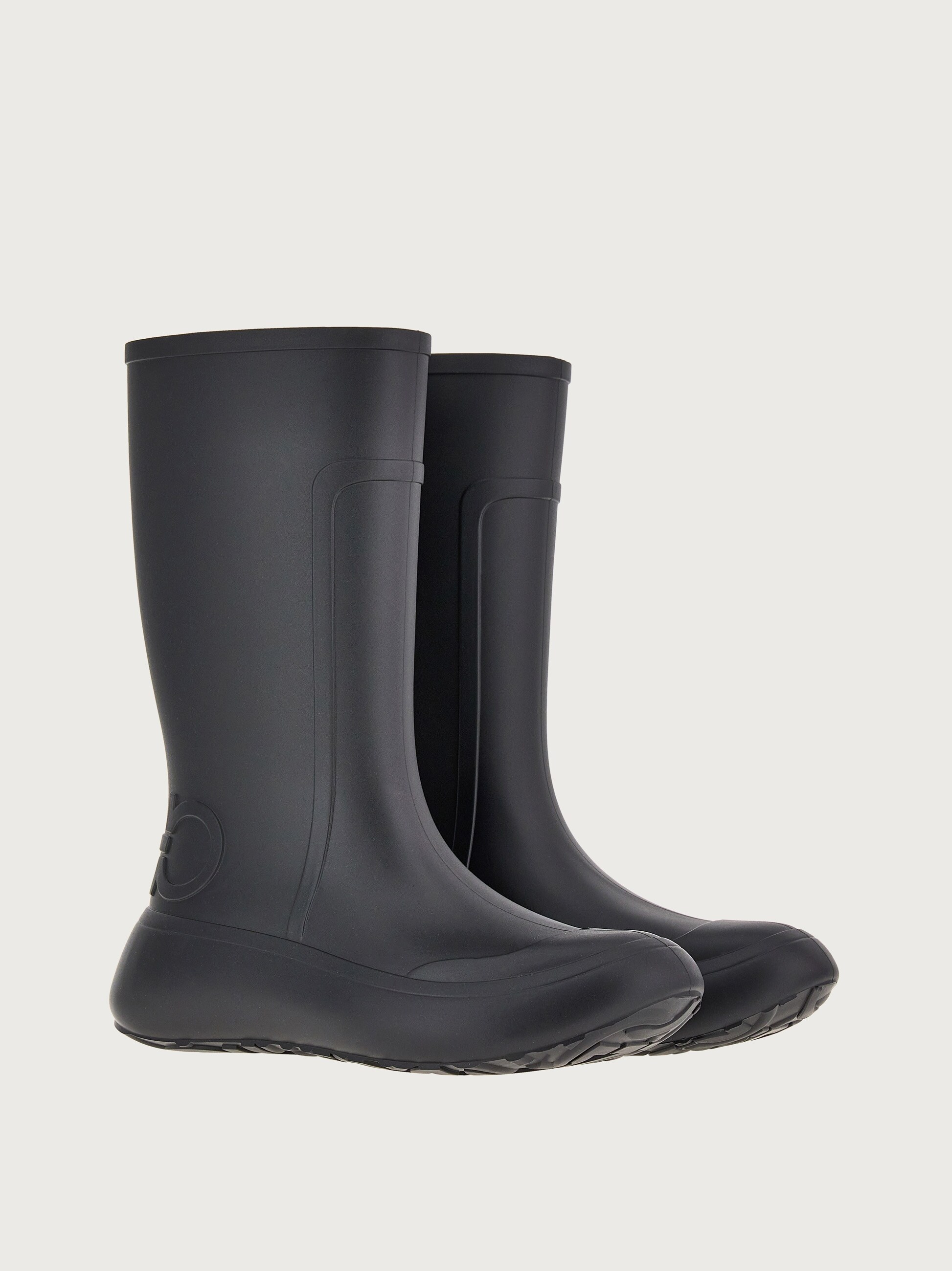 ferragamo winter boots